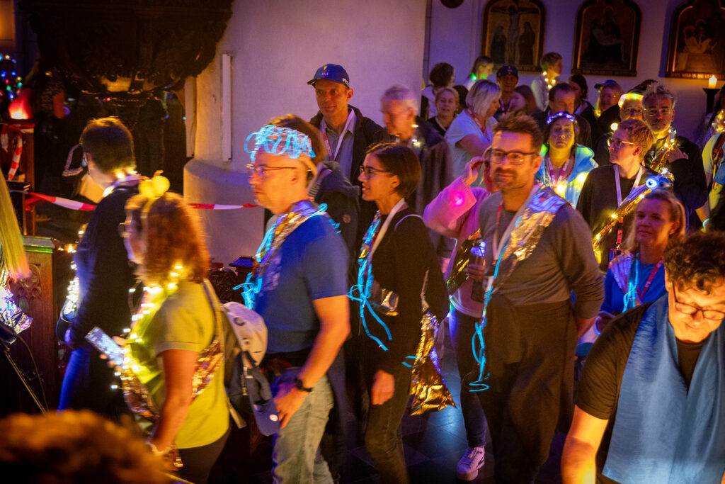 Lightwalk 2